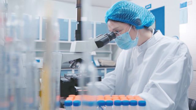 滋小羊科学验证铸国产奶粉品质新高度开元ky棋牌国产奶粉前十珍护vs悠(图2)